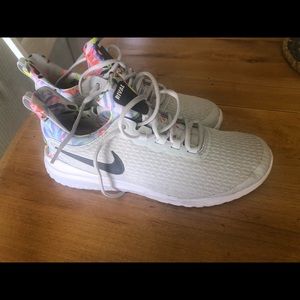 Nike Renew Sneakers